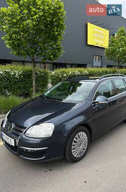 Универсал Volkswagen Golf 2009 в Киеве