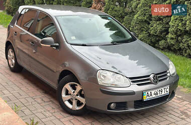 Хэтчбек Volkswagen Golf 2007 в Киеве