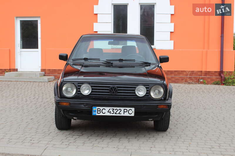 Хэтчбек Volkswagen Golf 1988 в 