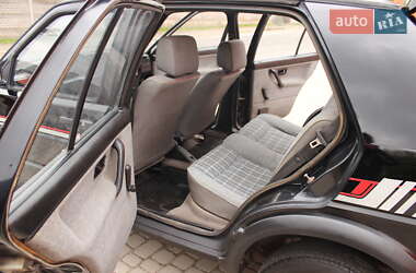 Хэтчбек Volkswagen Golf 1988 в 