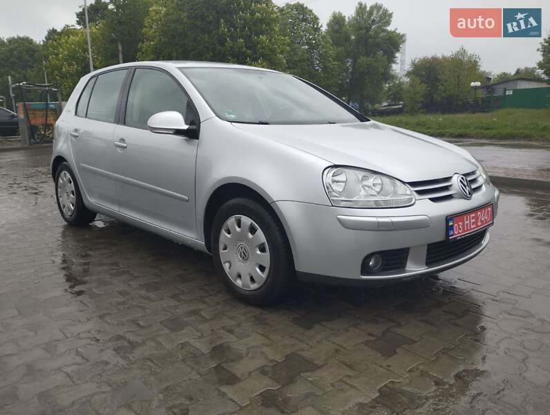 Хетчбек Volkswagen Golf 2007 в 