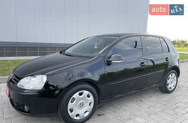 Хэтчбек Volkswagen Golf 2008 в 