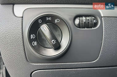 Хэтчбек Volkswagen Golf 2008 в 