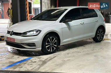 Хетчбек Volkswagen Golf 2019 в Самборі