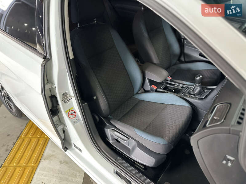 Хетчбек Volkswagen Golf 2019 в Самборі