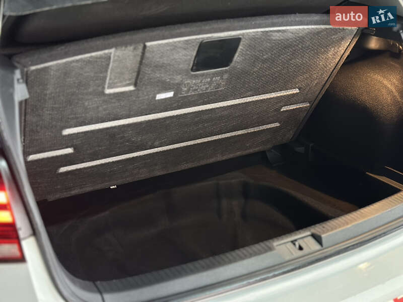 Хетчбек Volkswagen Golf 2019 в Самборі