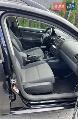 Универсал Volkswagen Golf 2009 в 