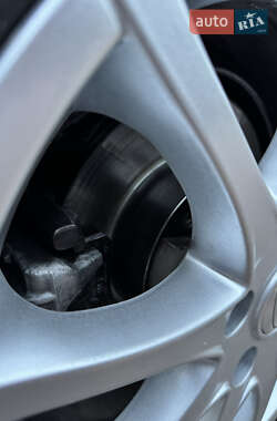 Хэтчбек Volkswagen Golf 2009 в 