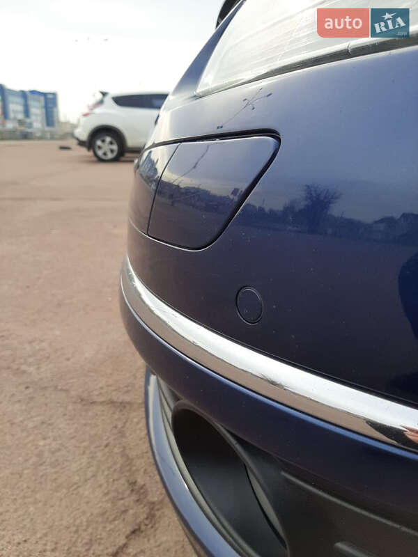 Універсал Volkswagen Golf 2009 в Харкові
