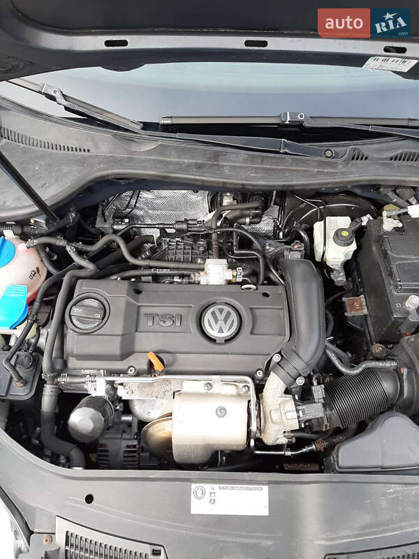 Універсал Volkswagen Golf 2009 в Харкові