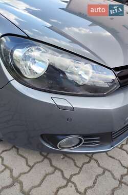 Хетчбек Volkswagen Golf 2012 в 