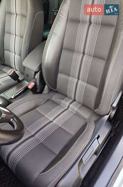 Хетчбек Volkswagen Golf 2012 в 