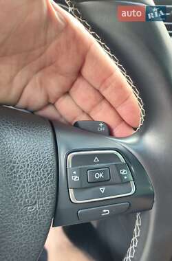 Хетчбек Volkswagen Golf 2012 в 