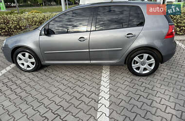 Хетчбек Volkswagen Golf 2007 в Житомирі
