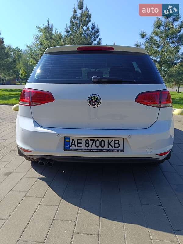 Хэтчбек Volkswagen Golf 2013 в Краматорске
