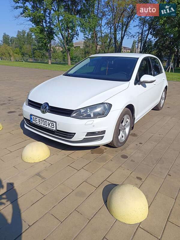 Хэтчбек Volkswagen Golf 2013 в Краматорске