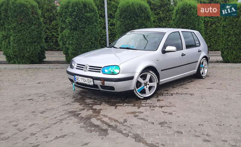 Volkswagen Golf 2002