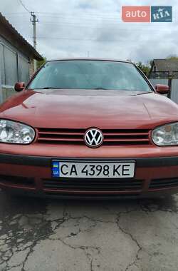 Хэтчбек Volkswagen Golf 1999 в Звенигородке