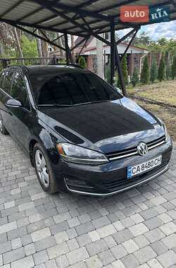 Універсал Volkswagen Golf 2015 в Черкасах