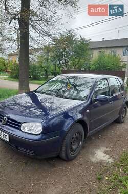 Хэтчбек Volkswagen Golf 2003 в Крыжополе
