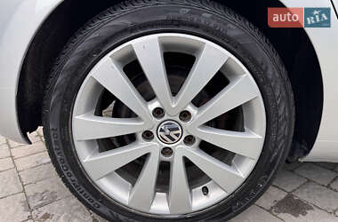 Хэтчбек Volkswagen Golf 2013 в 