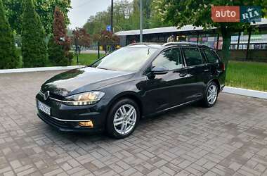 Универсал Volkswagen Golf 2020 в Киеве