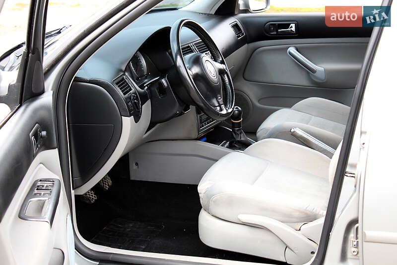 Универсал Volkswagen Golf 2006 в Виннице