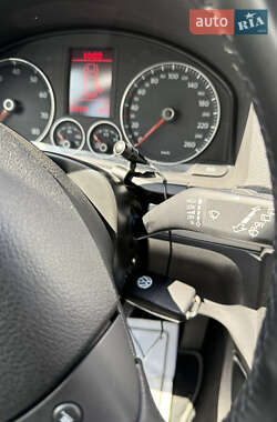 Хэтчбек Volkswagen Golf 2008 в 