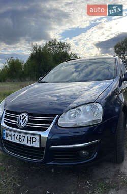 Универсал Volkswagen Golf 2008 в Овруче