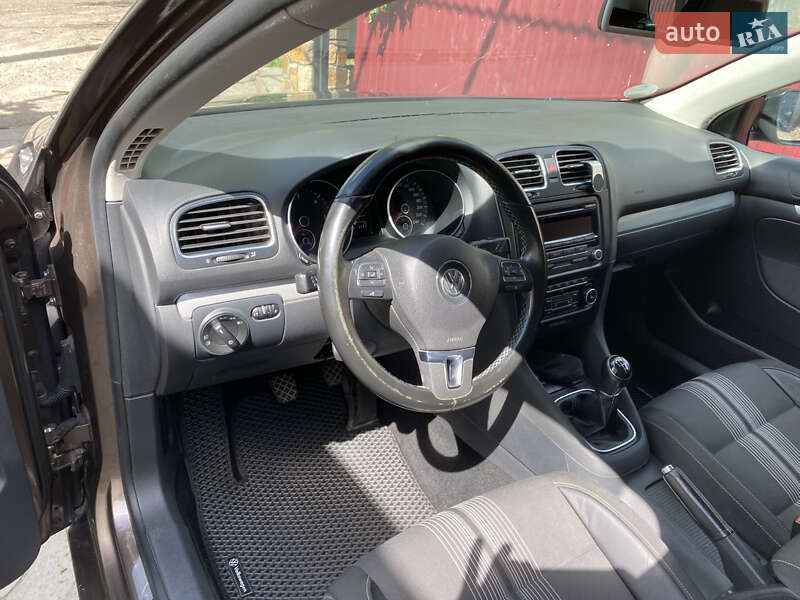Универсал Volkswagen Golf 2013 в Немирове