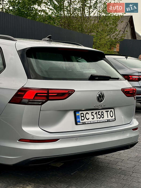 Універсал Volkswagen Golf 2021 в Львові