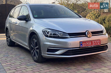 Універсал Volkswagen Golf 2019 в Луцьку