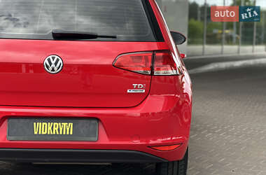 Хетчбек Volkswagen Golf 2016 в 