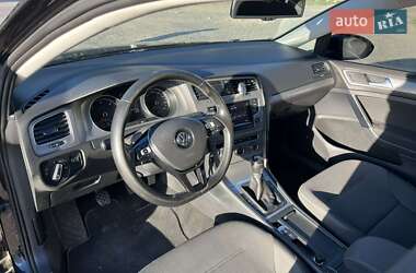 Универсал Volkswagen Golf 2014 в 