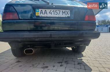 Хэтчбек Volkswagen Golf 1985 в 
