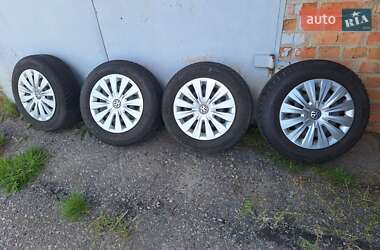 Хетчбек Volkswagen Golf 2005 в 