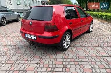 Хетчбек Volkswagen Golf 2001 в 