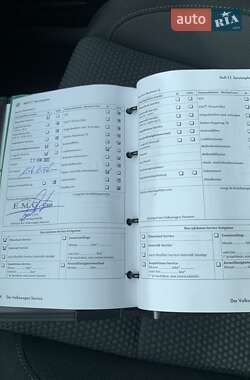 Хетчбек Volkswagen Golf 2009 в 