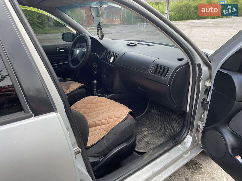 Хетчбек Volkswagen Golf 1999 в Жмеринці