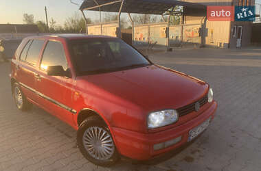 Хэтчбек Volkswagen Golf 1995 в Милиево
