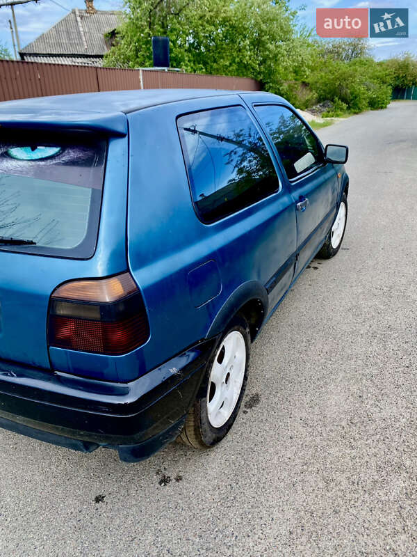 Хэтчбек Volkswagen Golf 1994 в Вышгороде