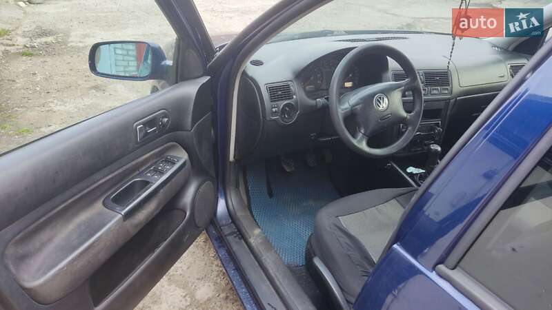 Универсал Volkswagen Golf 2000 в Львове