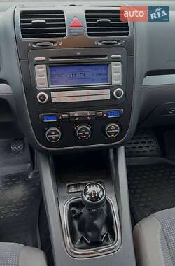 Універсал Volkswagen Golf 2007 в 
