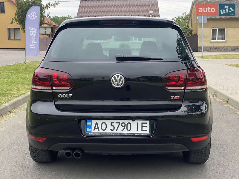 Хетчбек Volkswagen Golf 2009 в Мукачевому