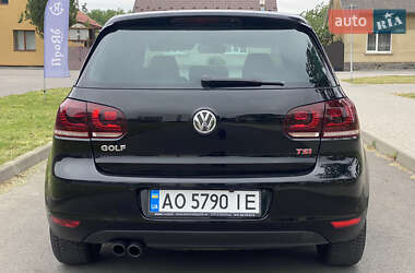 Хэтчбек Volkswagen Golf 2009 в 