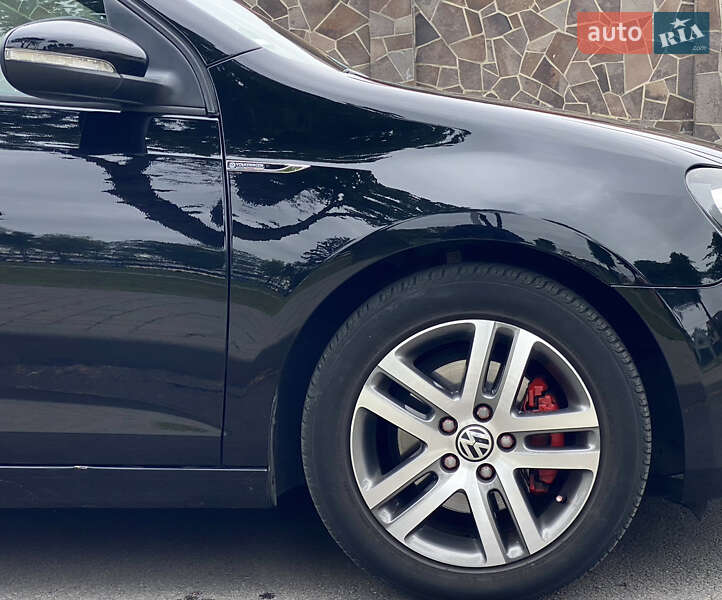 Хетчбек Volkswagen Golf 2009 в Мукачевому