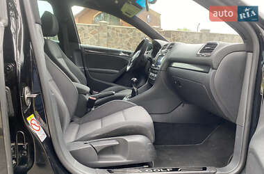 Хэтчбек Volkswagen Golf 2009 в 