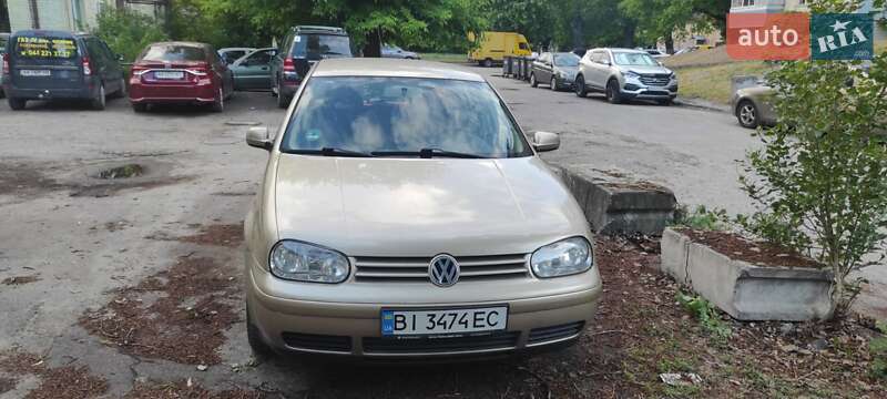 Volkswagen Golf 2001