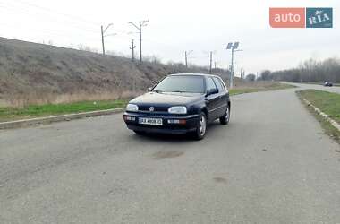Хэтчбек Volkswagen Golf 1995 в Тарановке