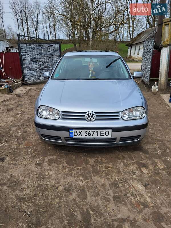 Хетчбек Volkswagen Golf 2000 в Хмельницькому